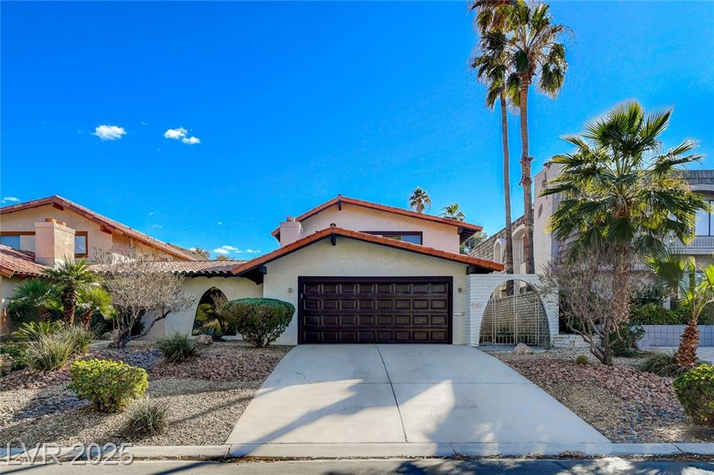 945 Vegas Valley DR