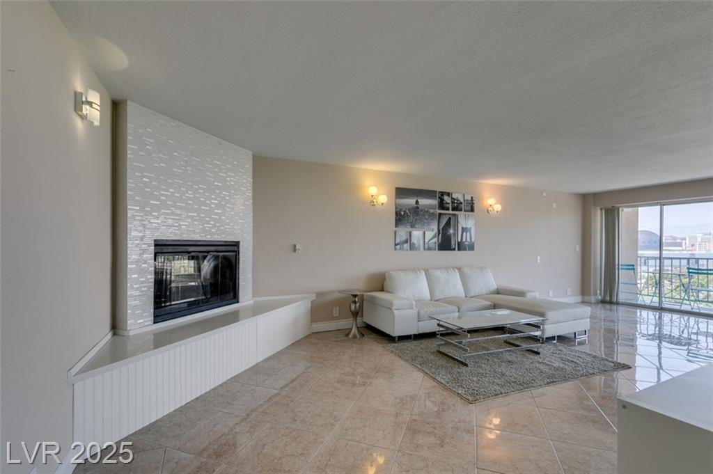 3111 Bel Air DR