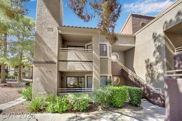 5030 Rainbow BLVD