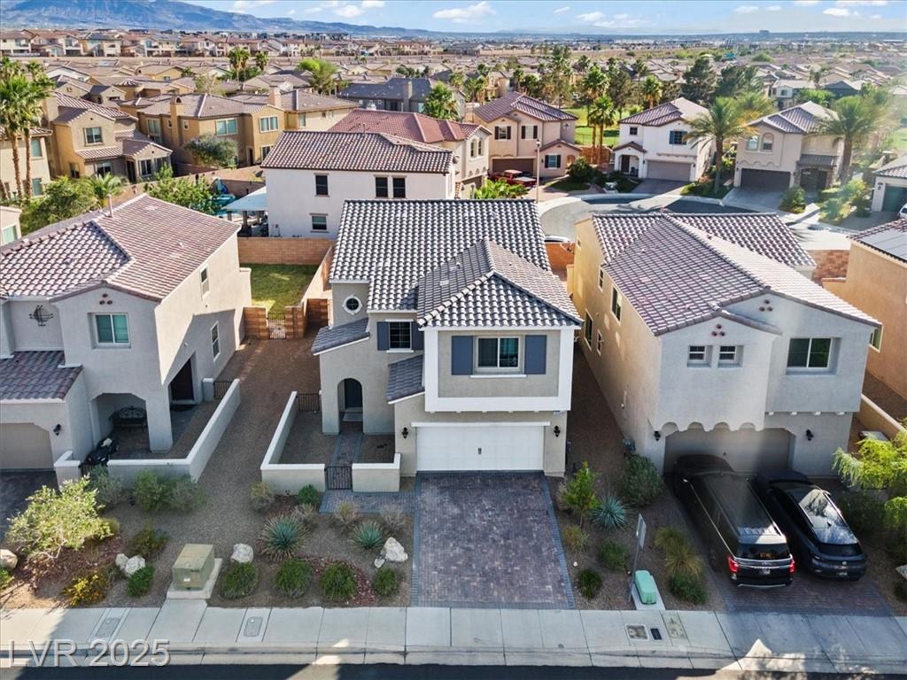 1556 Olivia PKWY