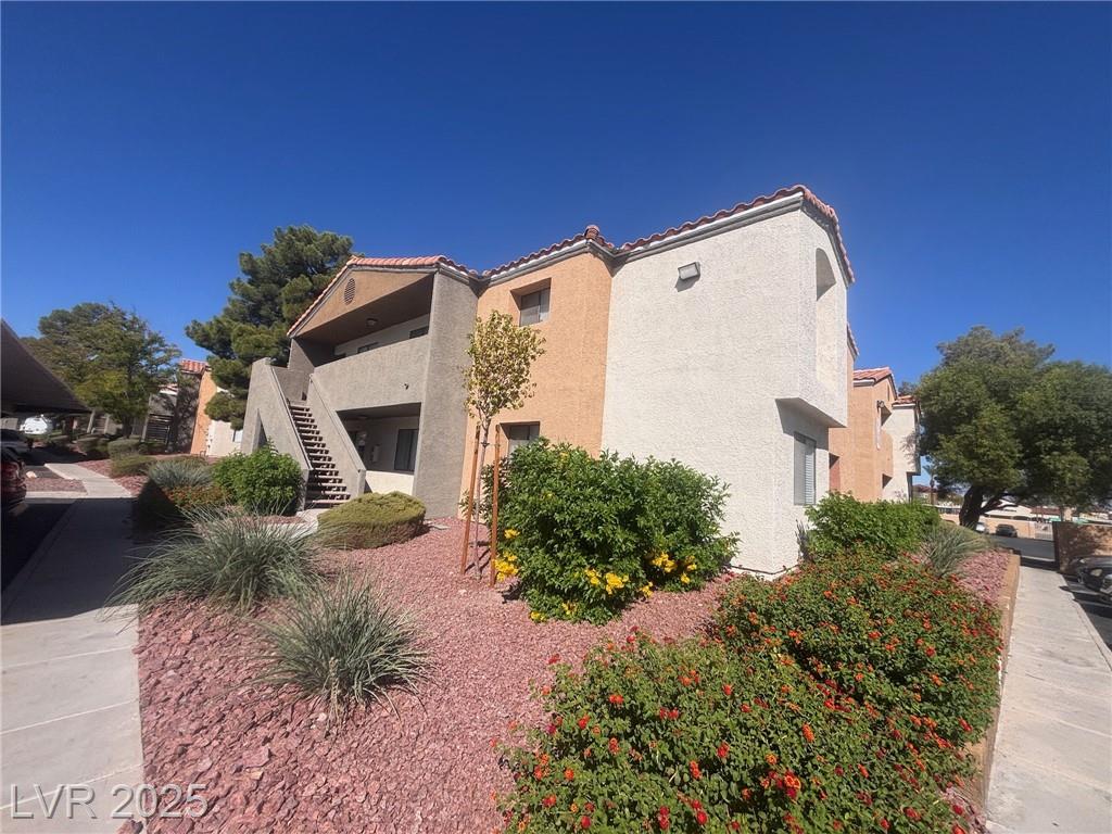 3151 Soaring Gulls DR