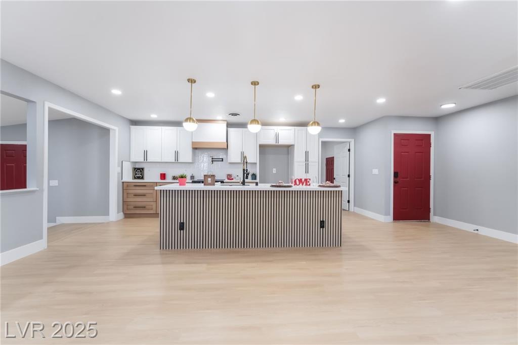 2721 Merritt AVE