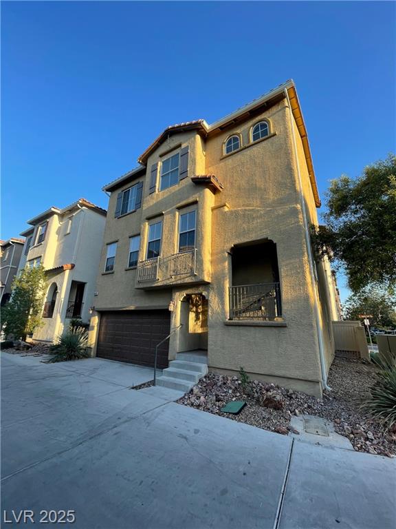 8929 CHARLES THOMAS CT