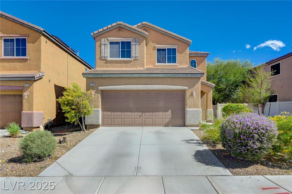 8184 Warbonnet WAY