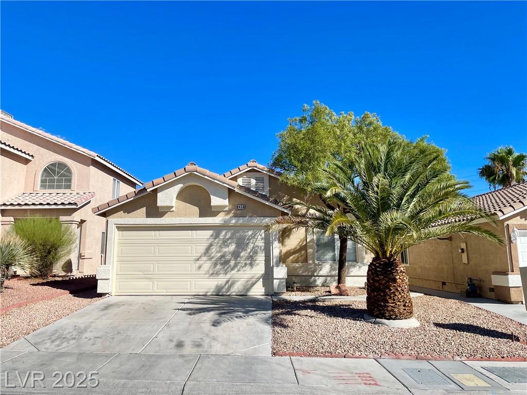 8456 Gilmore AVE