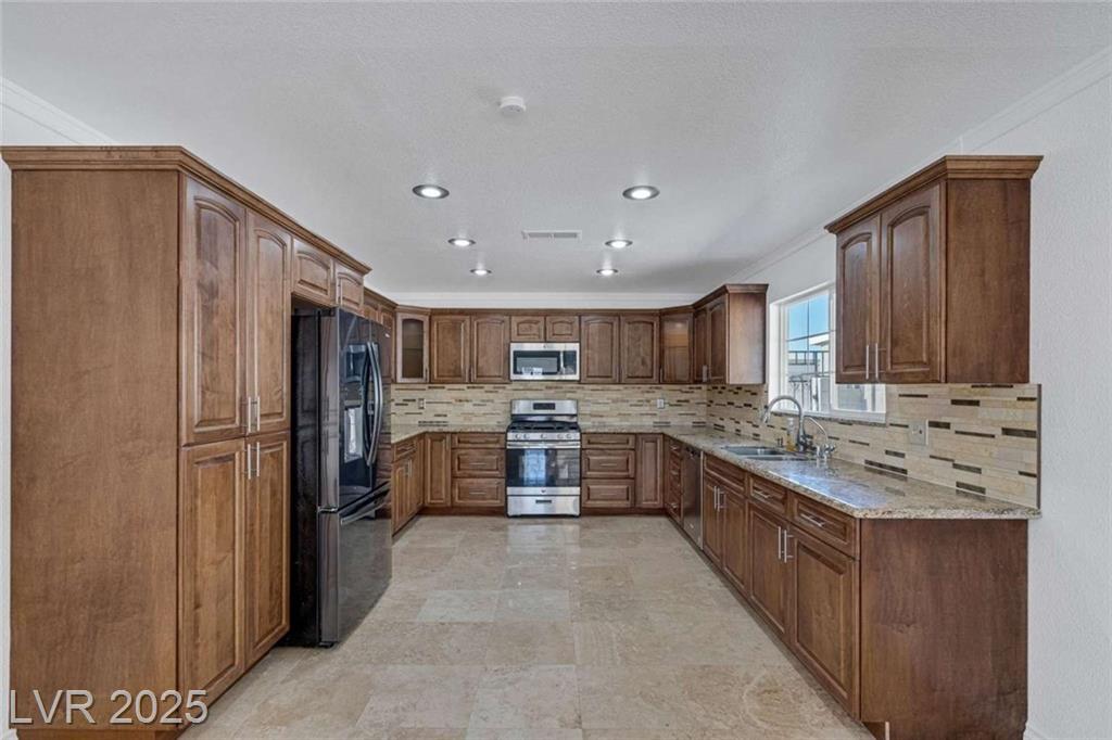 7220 Stormson DR