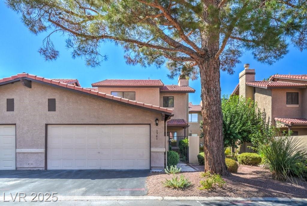 3941 Delos DR