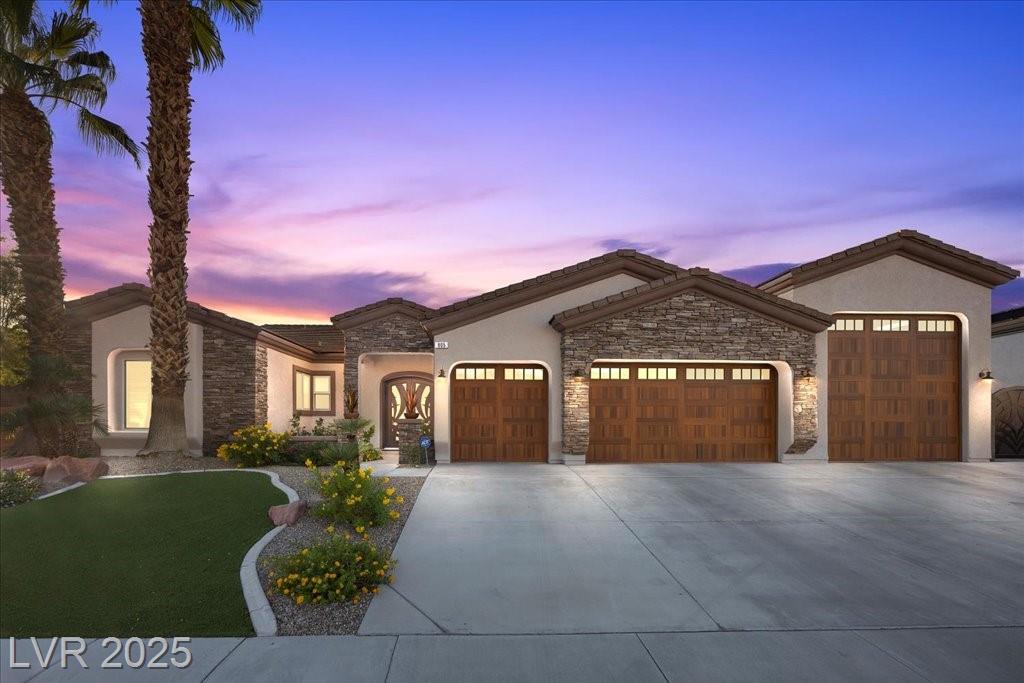 805 Lake Hill DR