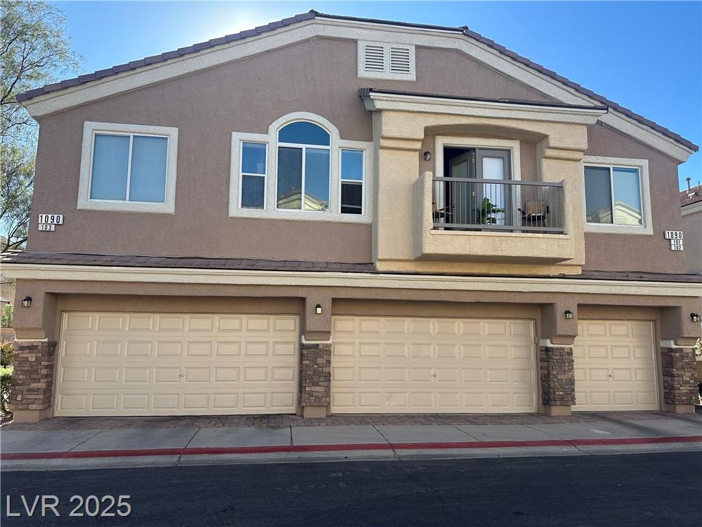 1090 Sheer Paradise LN