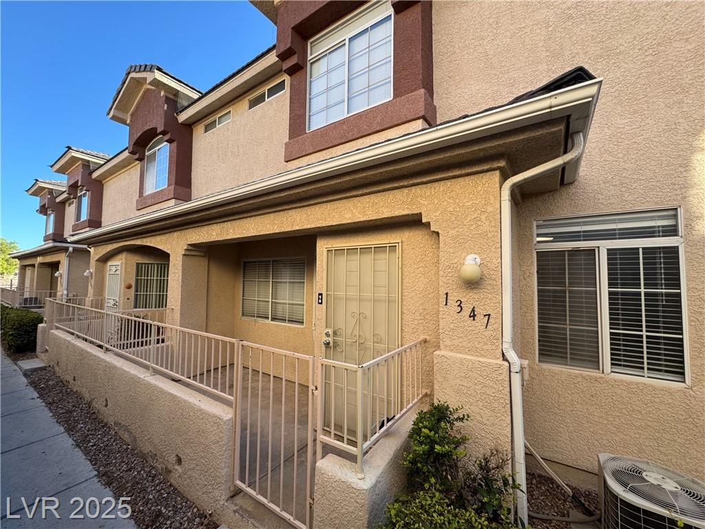 1347 Dusty Creek ST