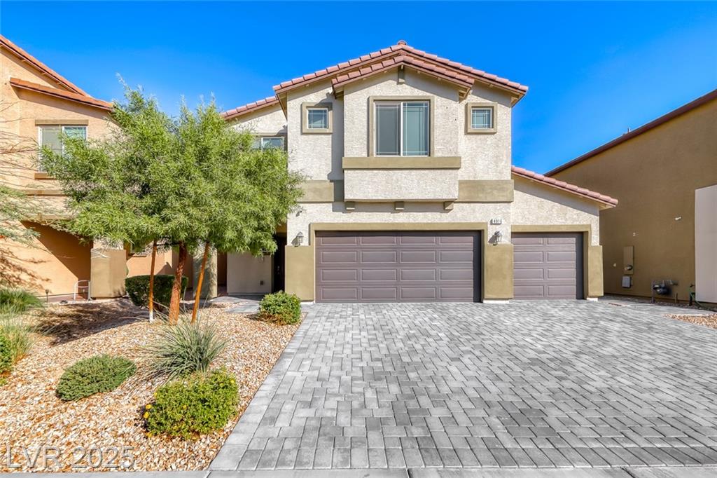 4016 Floating Fern AVE
