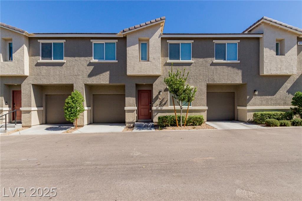 12186 Scarlet Ember RD