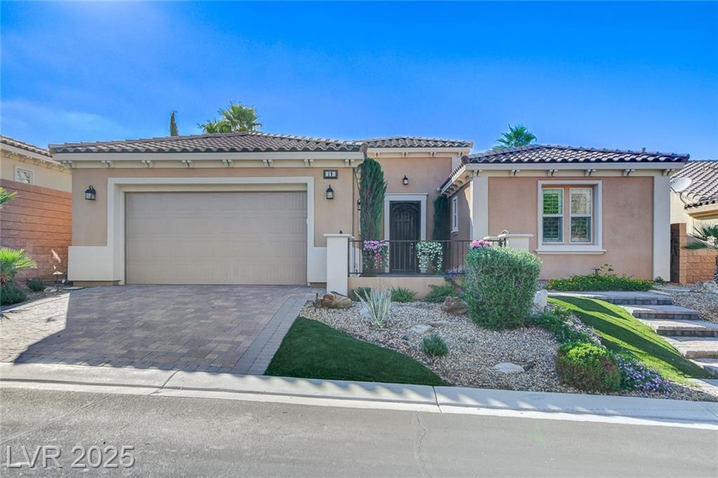 19 Contrada Fiore DR