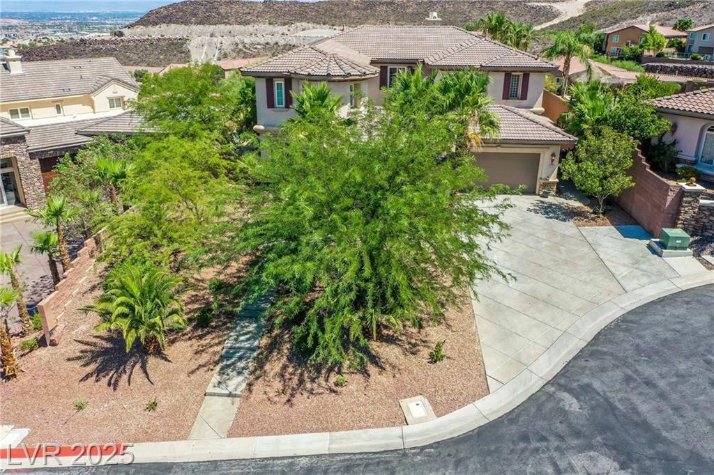 422 Stone Lair CT