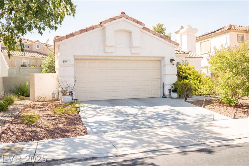 1417 Country Hollow DR