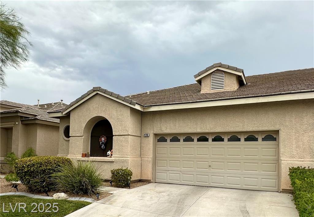 9200 Woodland Cove CT