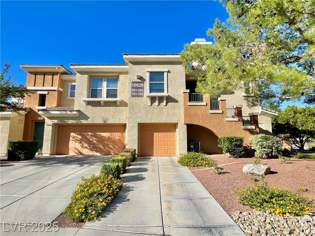 10820 Amber Ridge DR