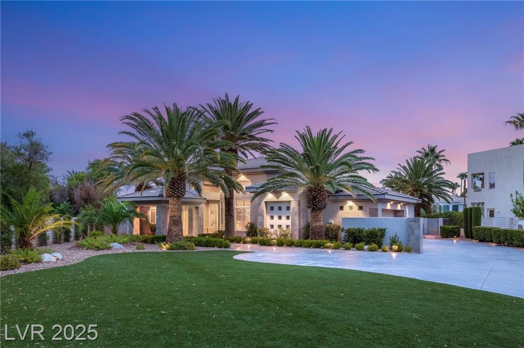 2032 Troon DR