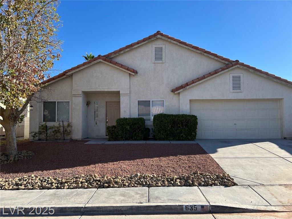 635 Delorean DR