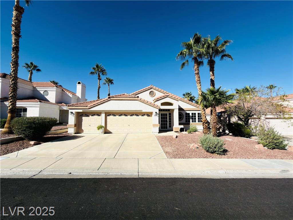 17 Sandwedge DR
