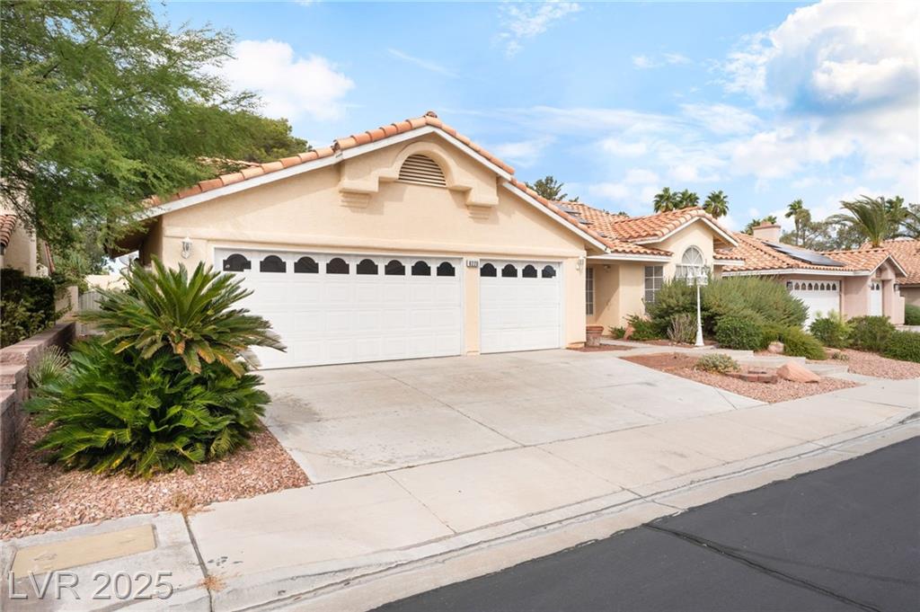8220 Desert Beach DR