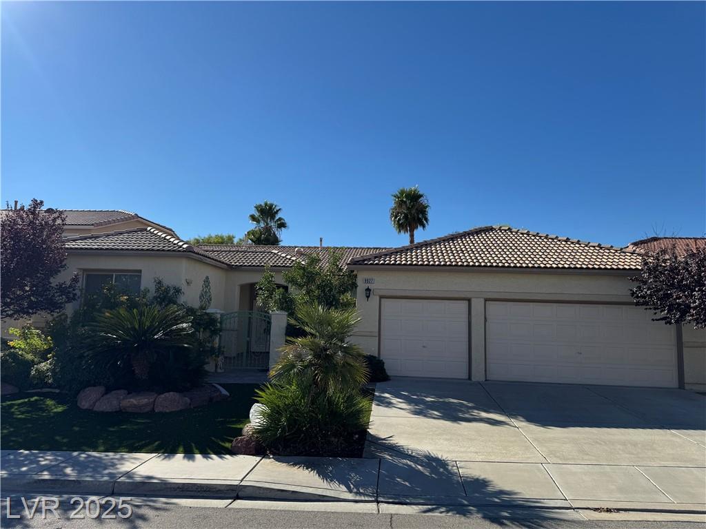 9927 Ridge Manor AVE