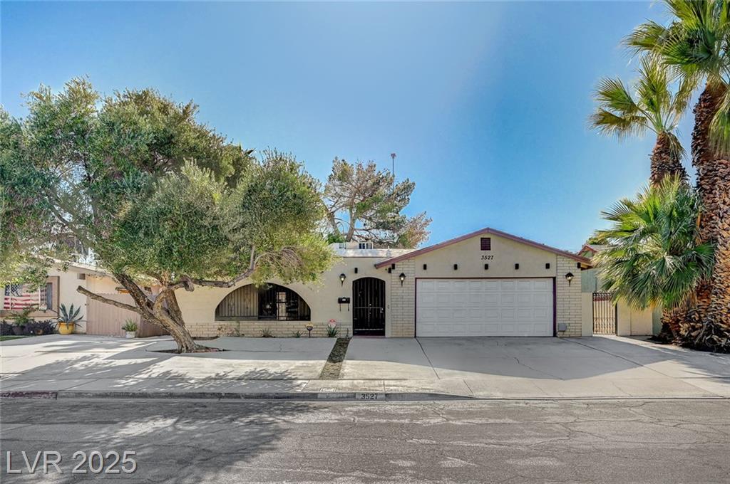 3527 Ruth DR