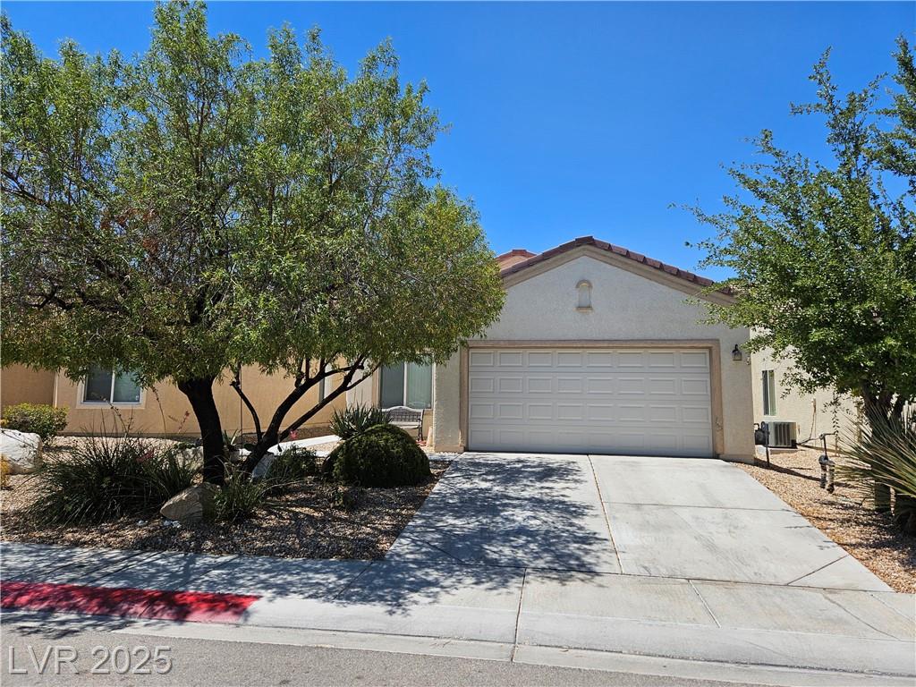 7637 Fieldfare DR