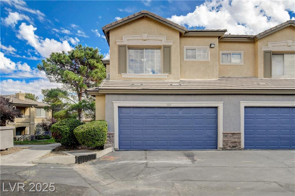 1604 Queen Victoria ST