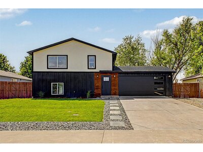 2211 Aspen Ave