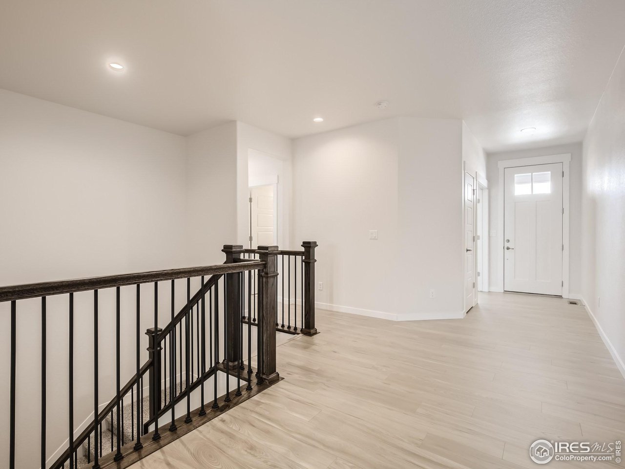 2071 Dusk Ct