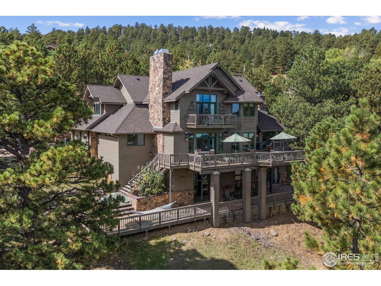 2554 Linden Dr