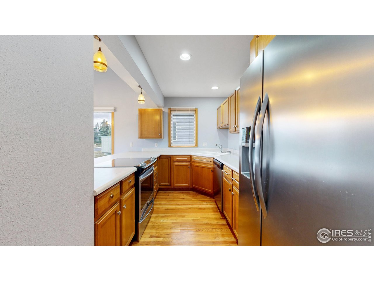 1555 Raven Cir