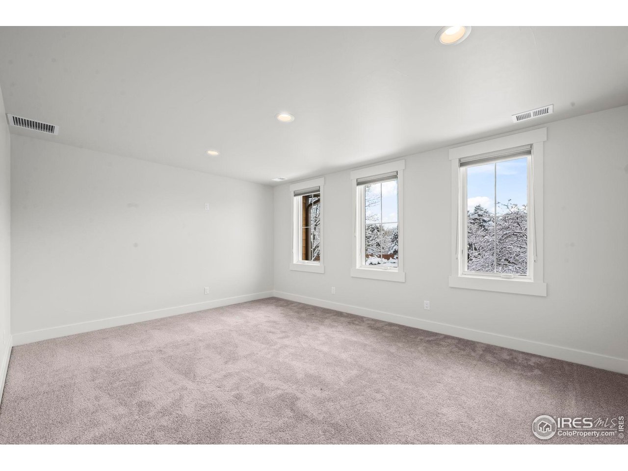 2590 Blue Heron Way