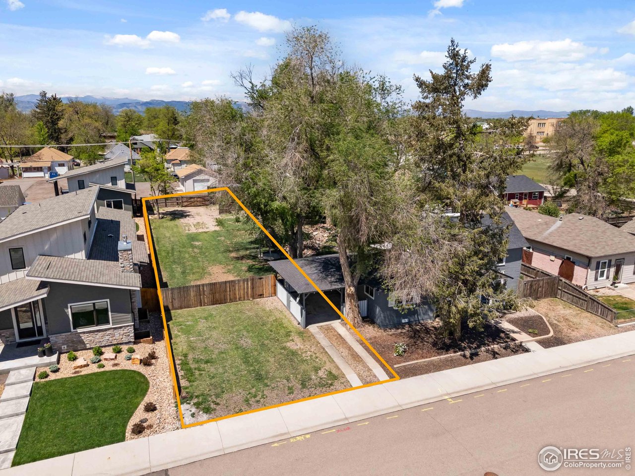 4017 Kern St