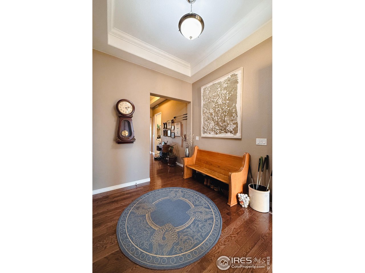 2083 Vineyard Dr