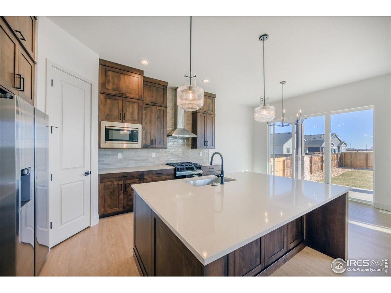 823 Clydesdale Dr