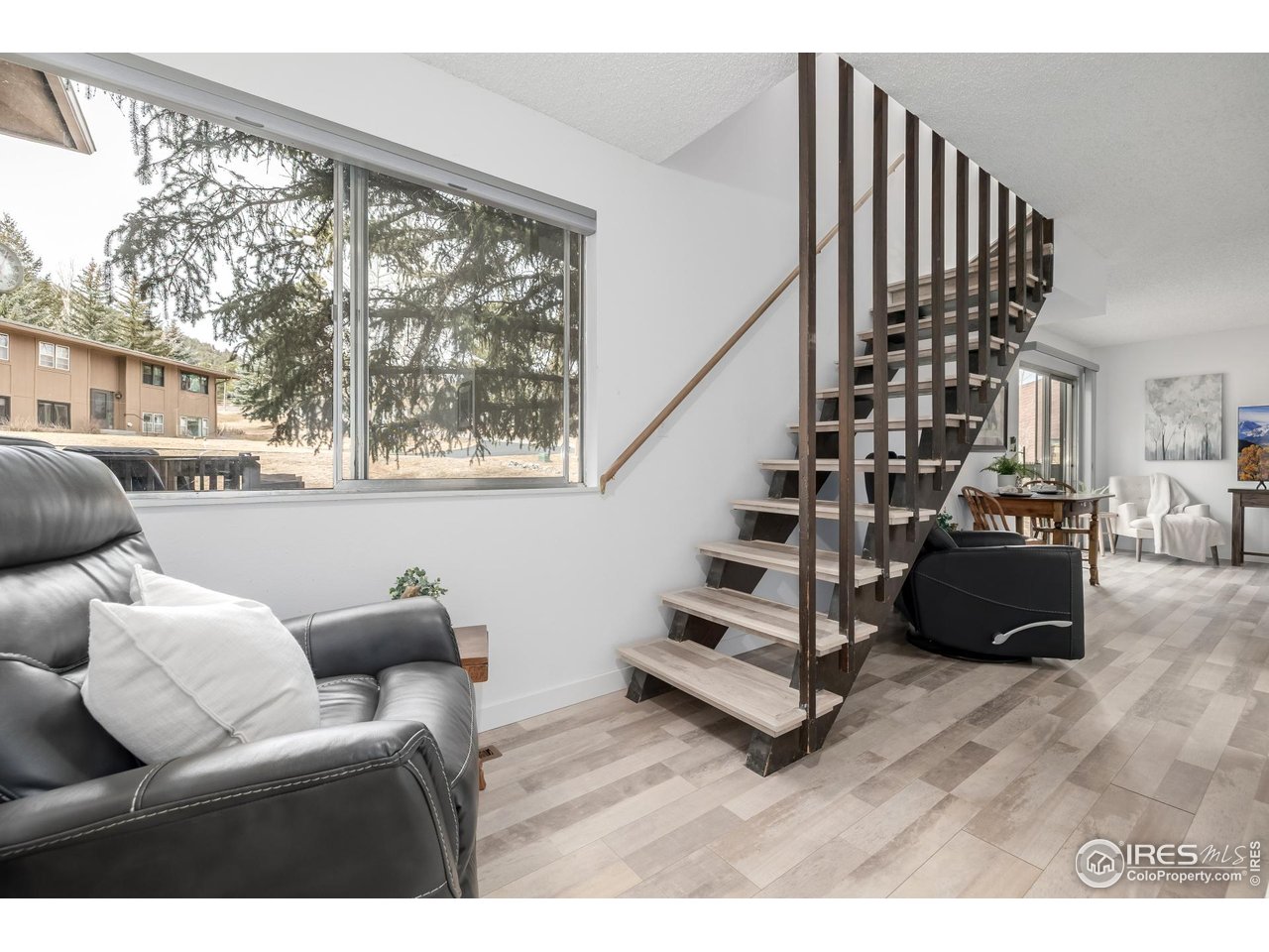 1121 Fairway Club Cir