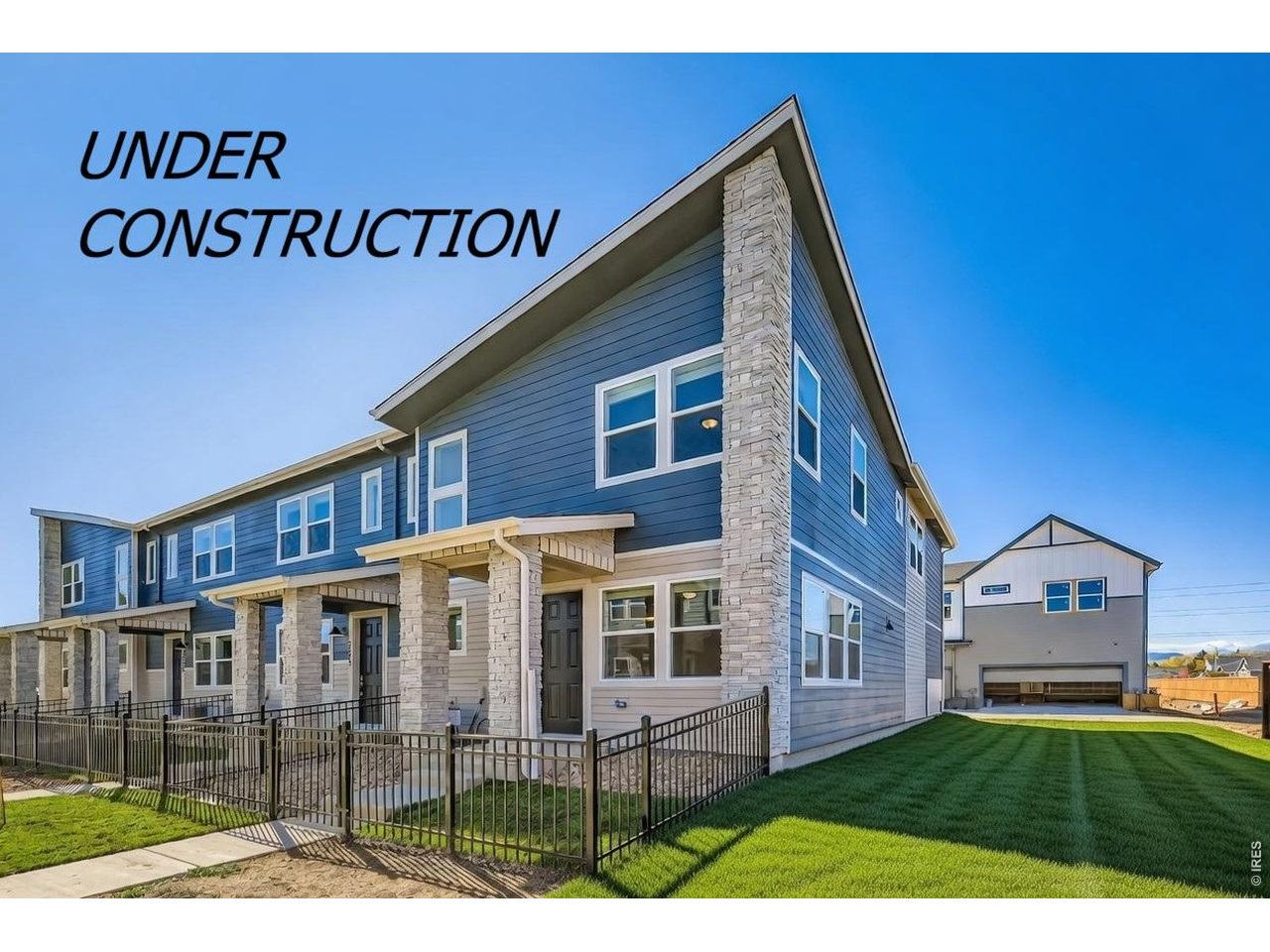 2819 Bear Springs Cir