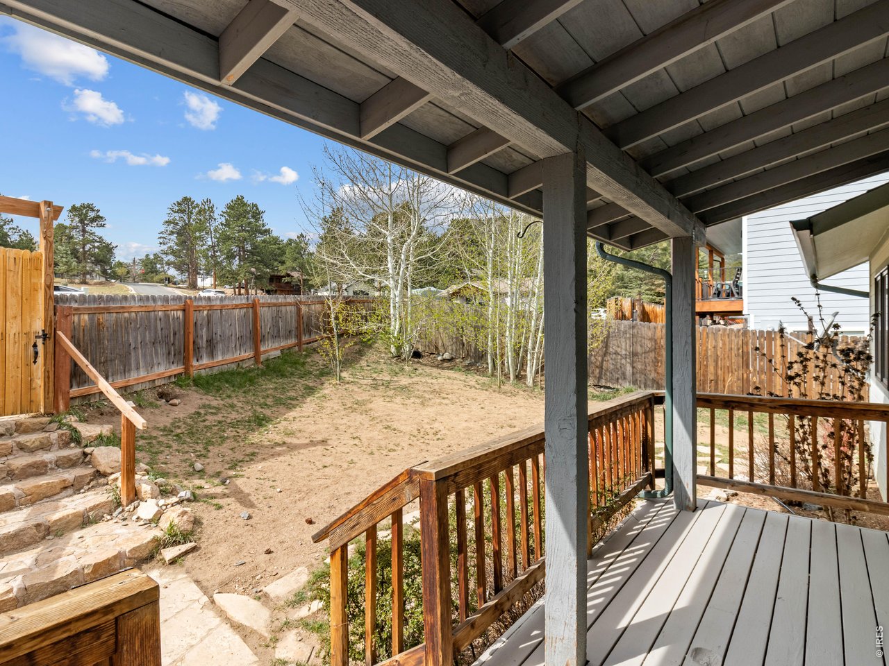 652 Halbach Ln