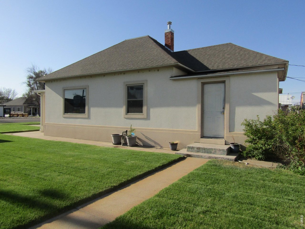 800 Main St