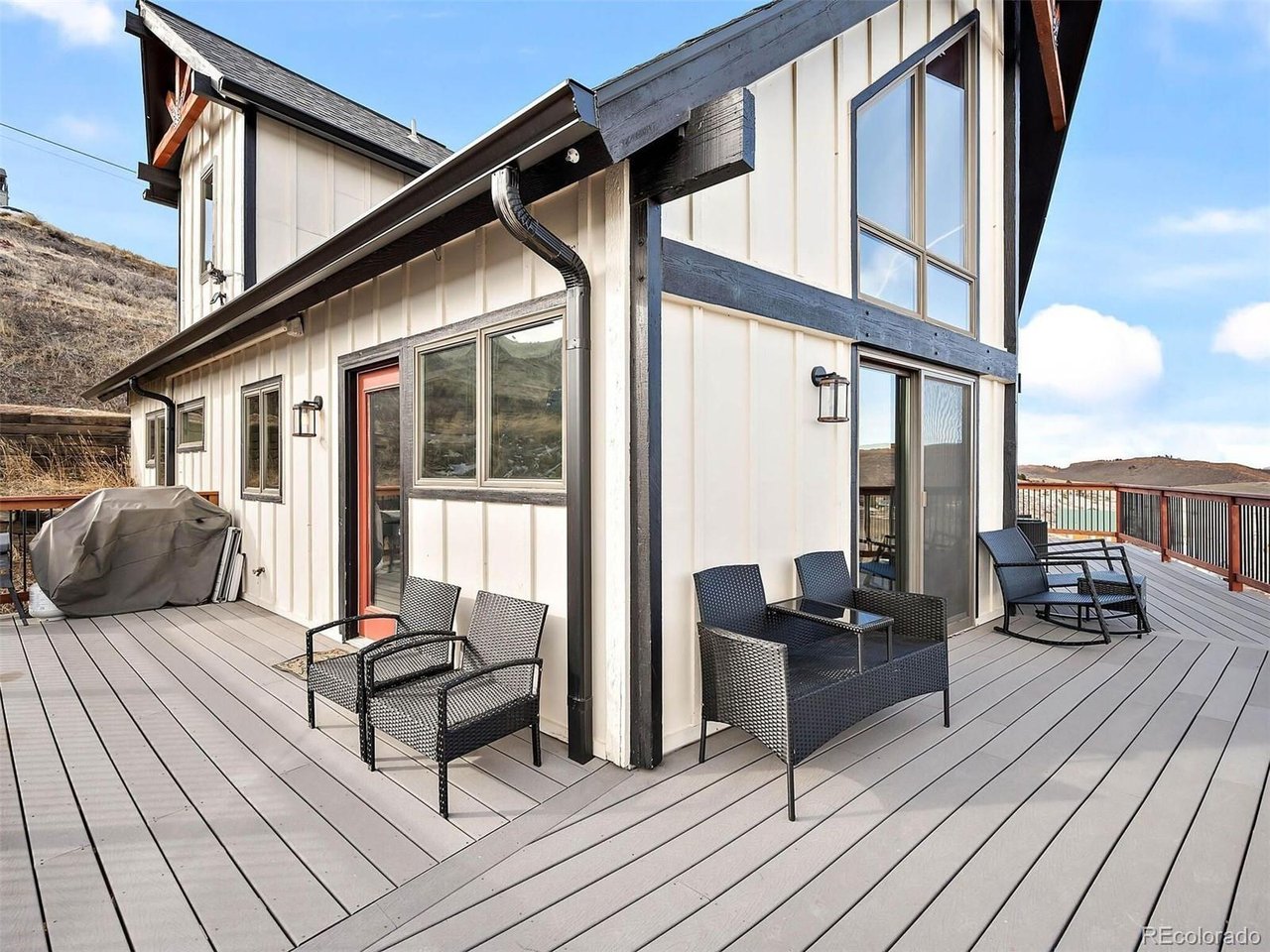 4136 Edith Dr
