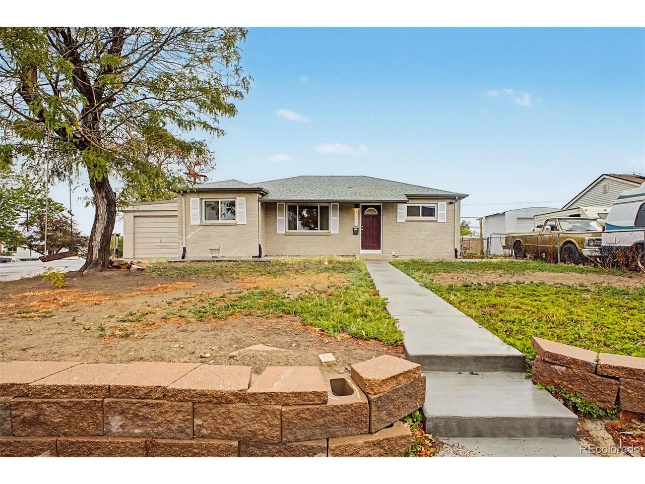 2301 E 93rd Pl