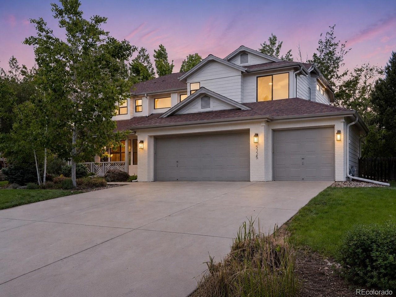 5325 Pinehurst Dr