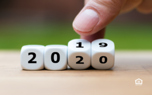 Fingers changing numbers 2019 to 2020.