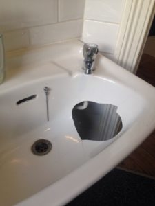 Leaky Sink