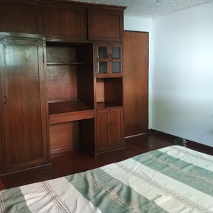 Alquilo habitación amoblada para ejecutivos con servicios incluidos p…
