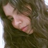profile_laura