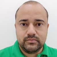 Luis E
