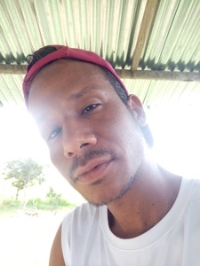 Roommate Alejandro buscando habitación en Bello